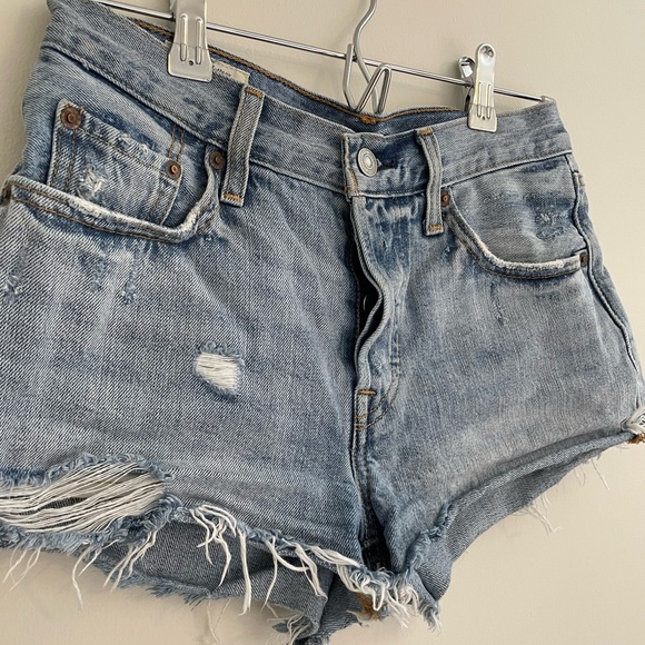 Levi’s Shorts - Picture 2 of 6